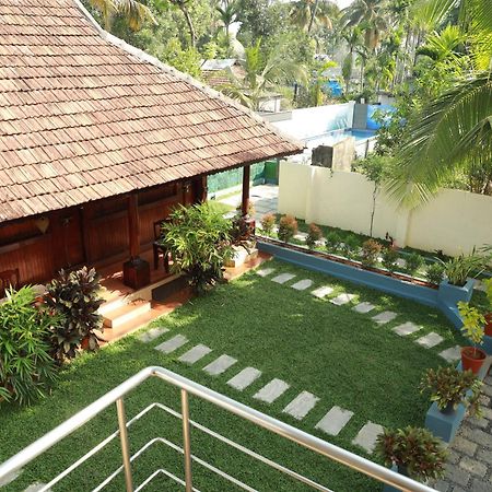 Cherai Beach Palace Exterior foto