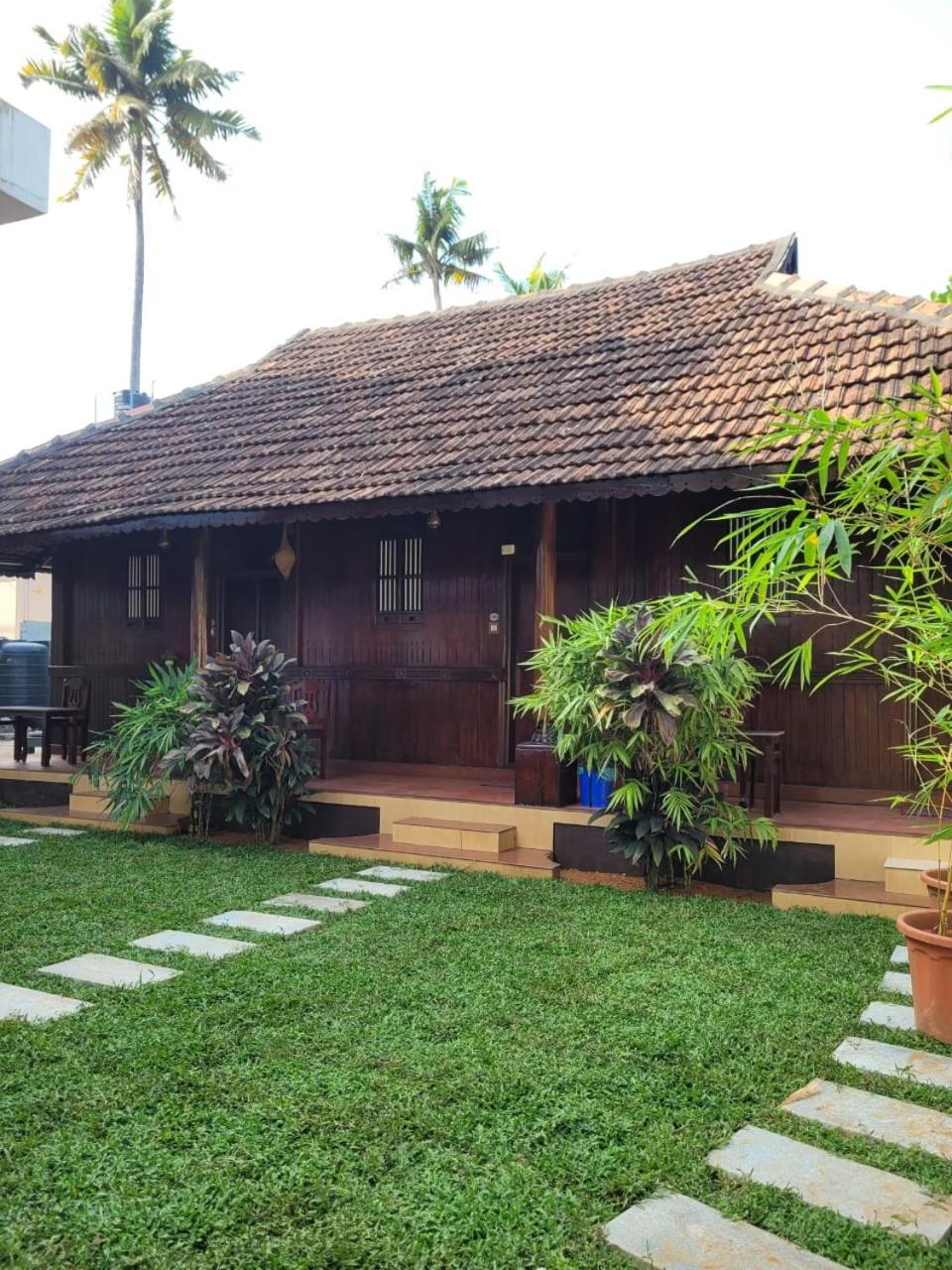 Cherai Beach Palace Exterior foto